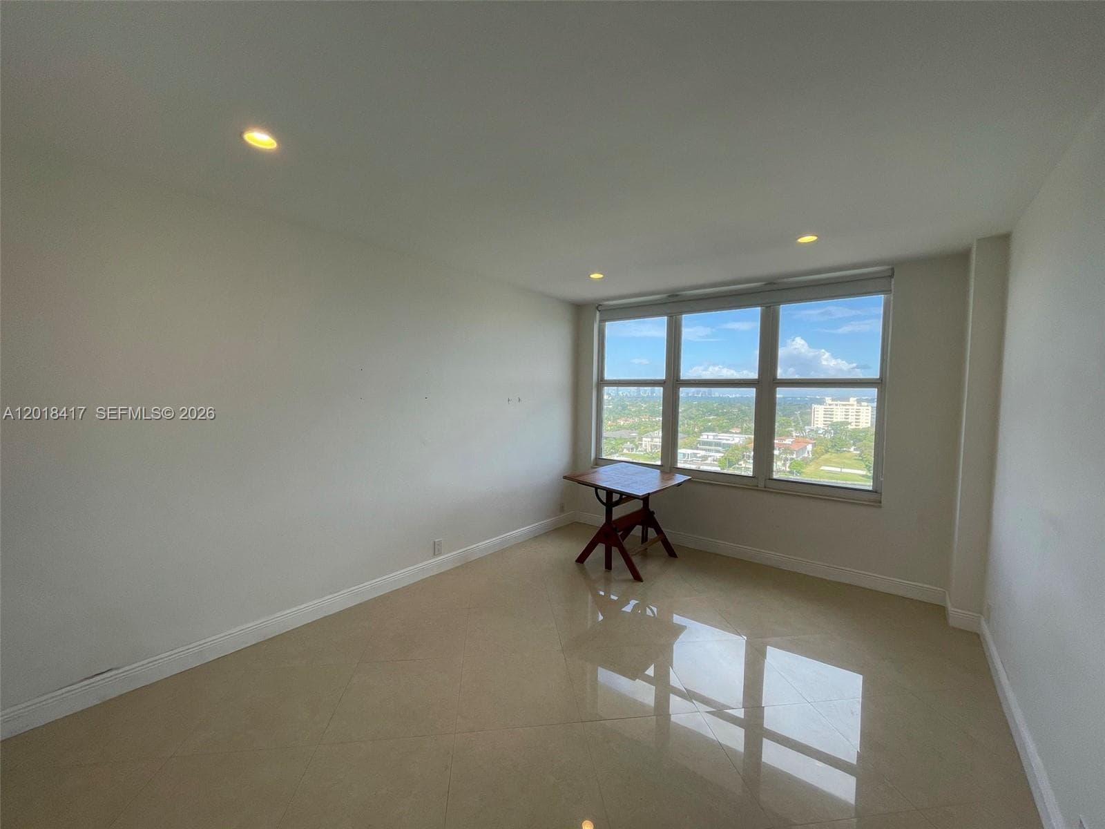 4747 Collins Ave 1102 photo 8