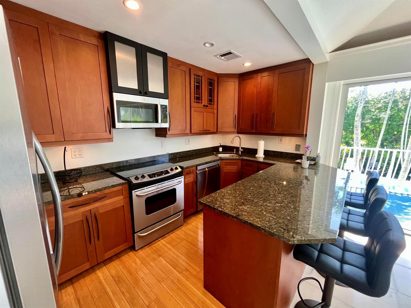115 Dolphin Road photo 24