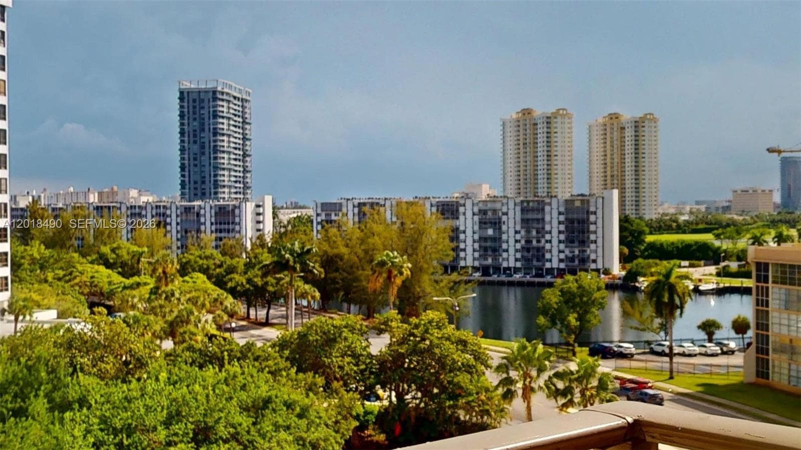 600 Three Islands Blvd 607 photo 3