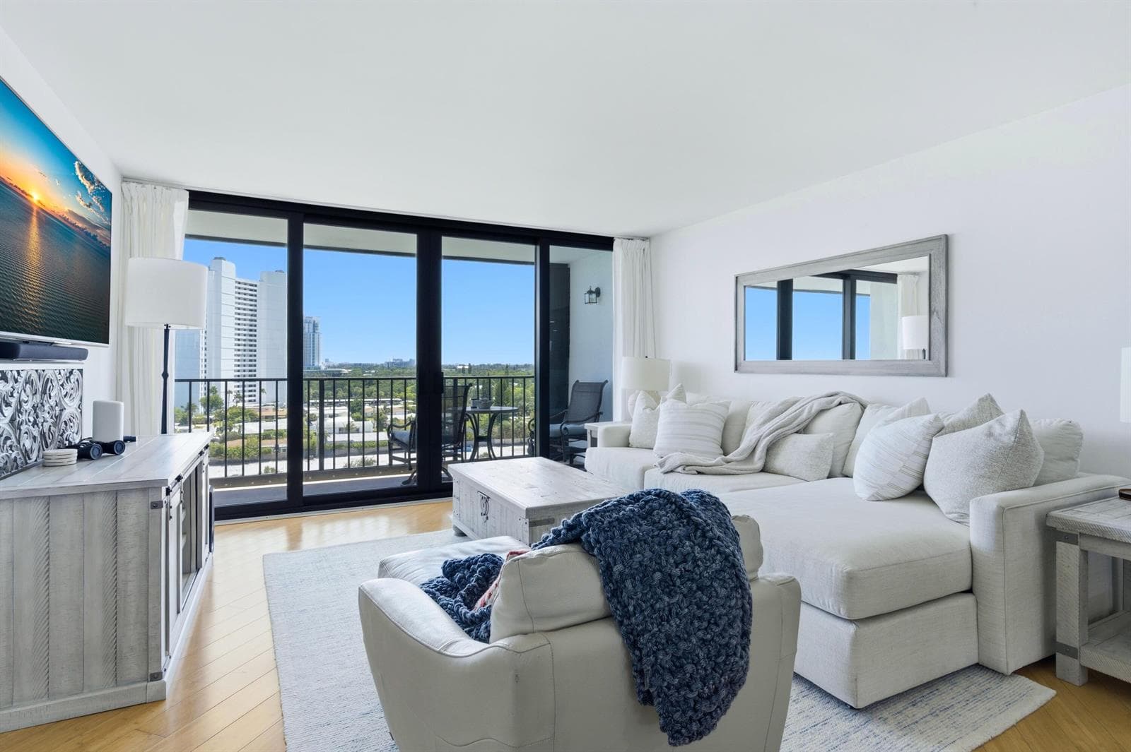 5600 N Flagler Drive Unit 910 photo 6