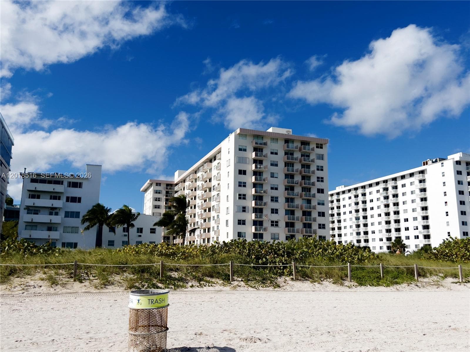 345 Ocean Dr 305 photo 2