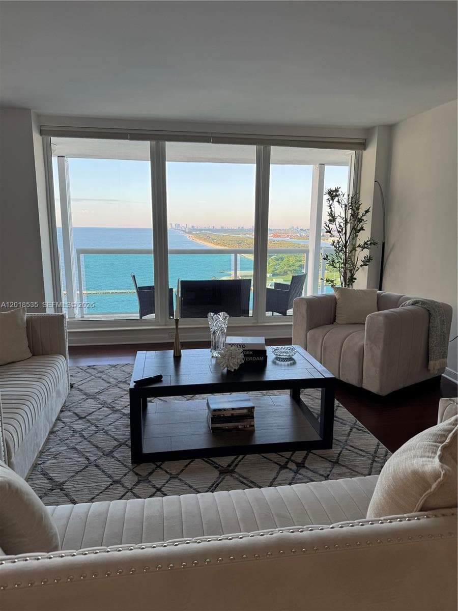 2100 Ocean Ln 2308 photo 5