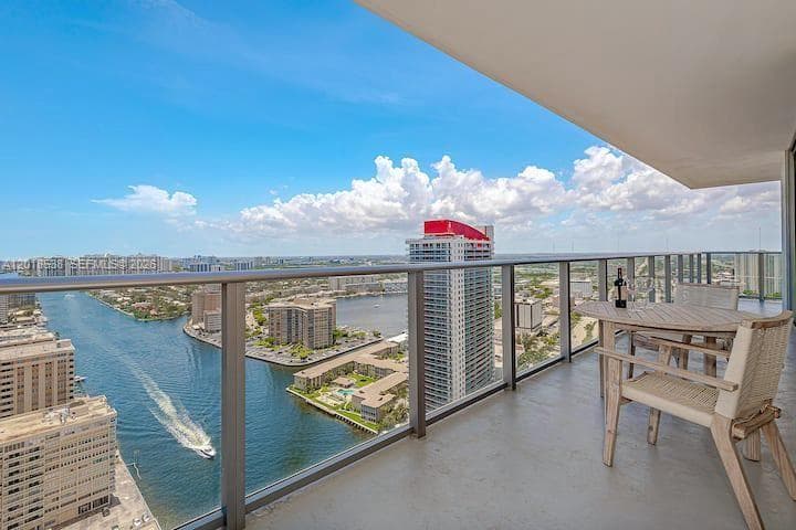 4010 S Ocean Dr R2708 photo 5