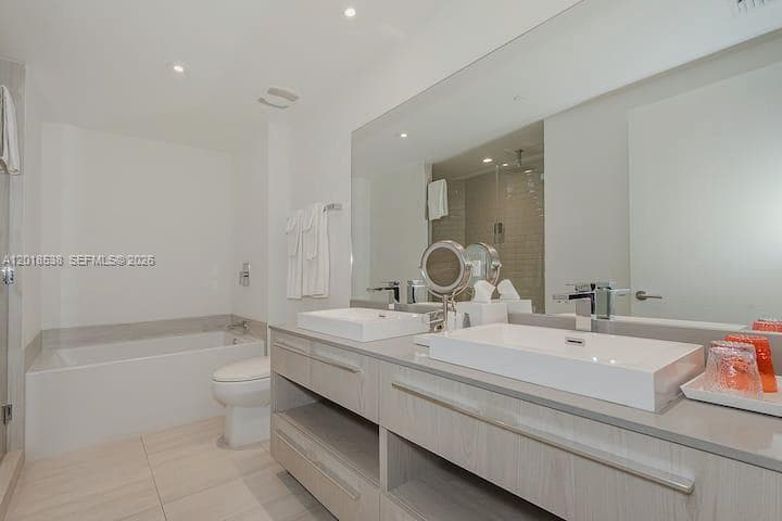4010 S Ocean Dr R2708 photo 14