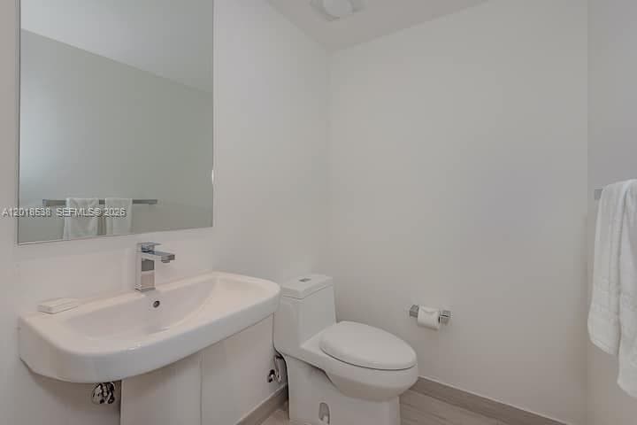 4010 Ocean Dr R2708 photo 15