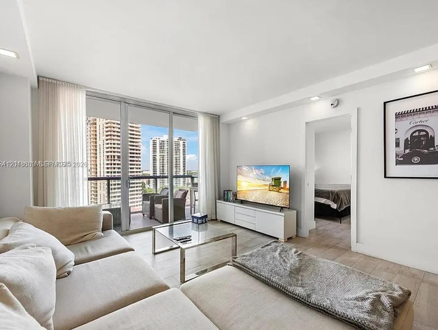 19390 Collins Ave 1519 photo 5