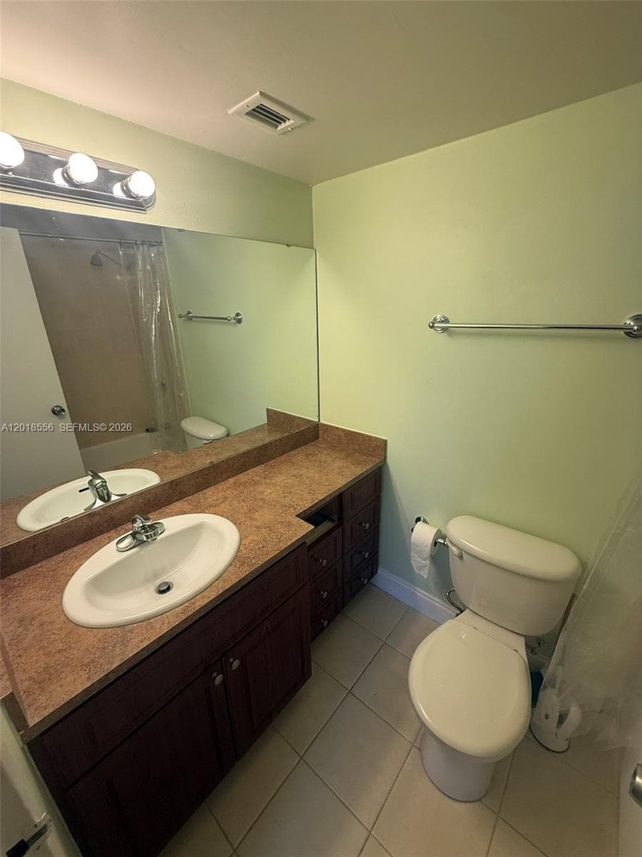2020 135th St 503 photo 13