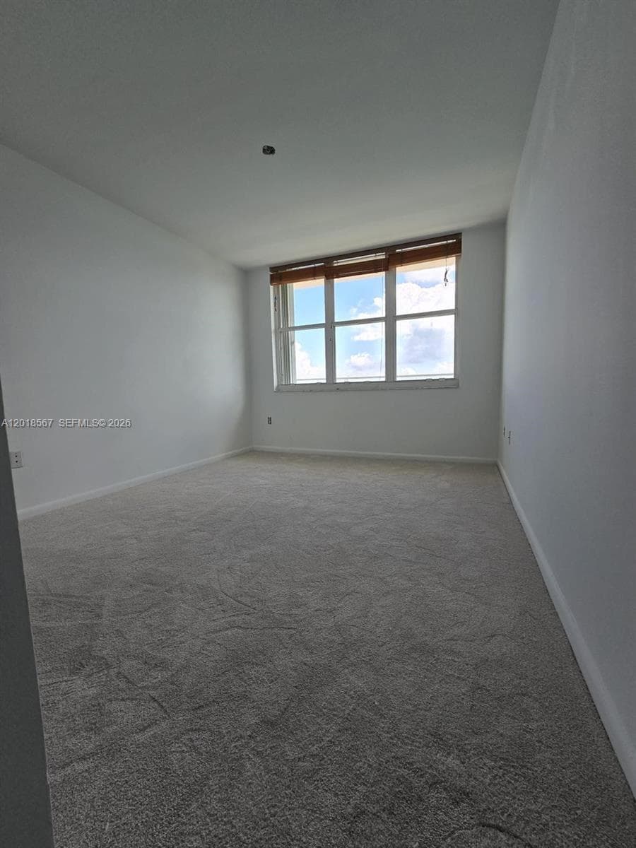 800 Claughton Island Dr 402 photo 10