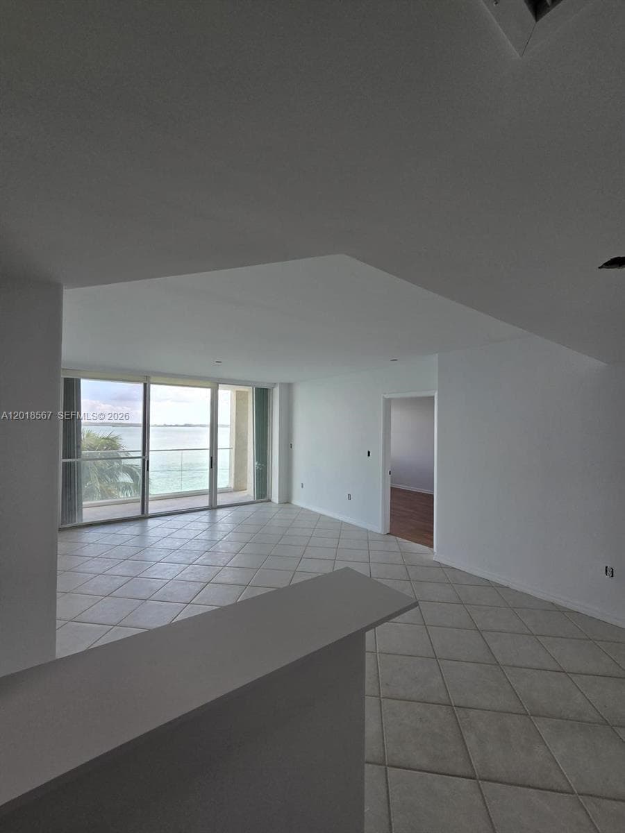 800 Claughton Island Dr 402 photo 14