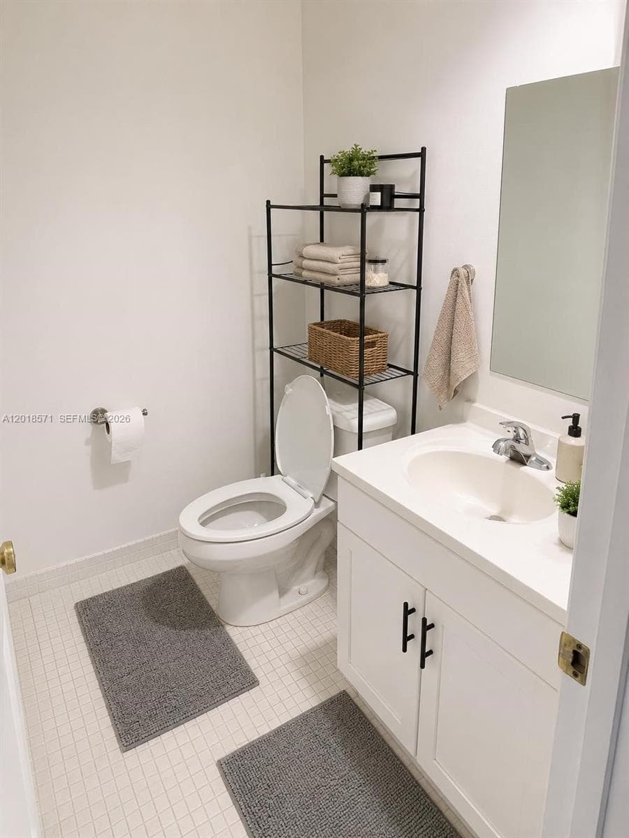 1833 Ocean Dr 805 photo 12
