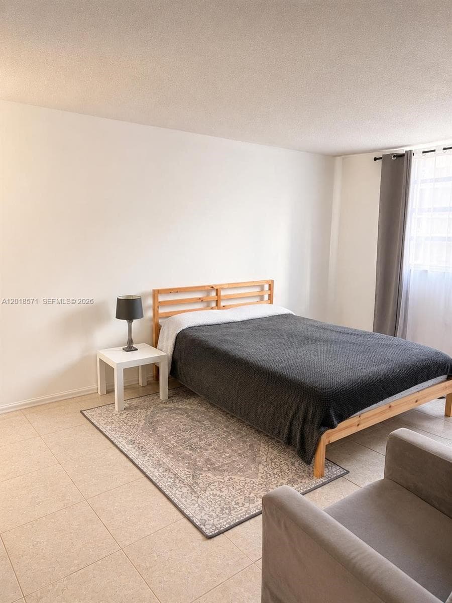 1833 Ocean Dr 805 photo 10