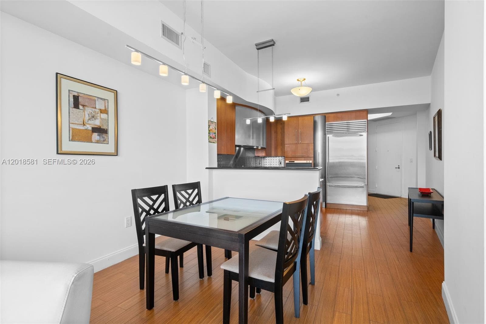 18101 Collins Ave 606 photo 3
