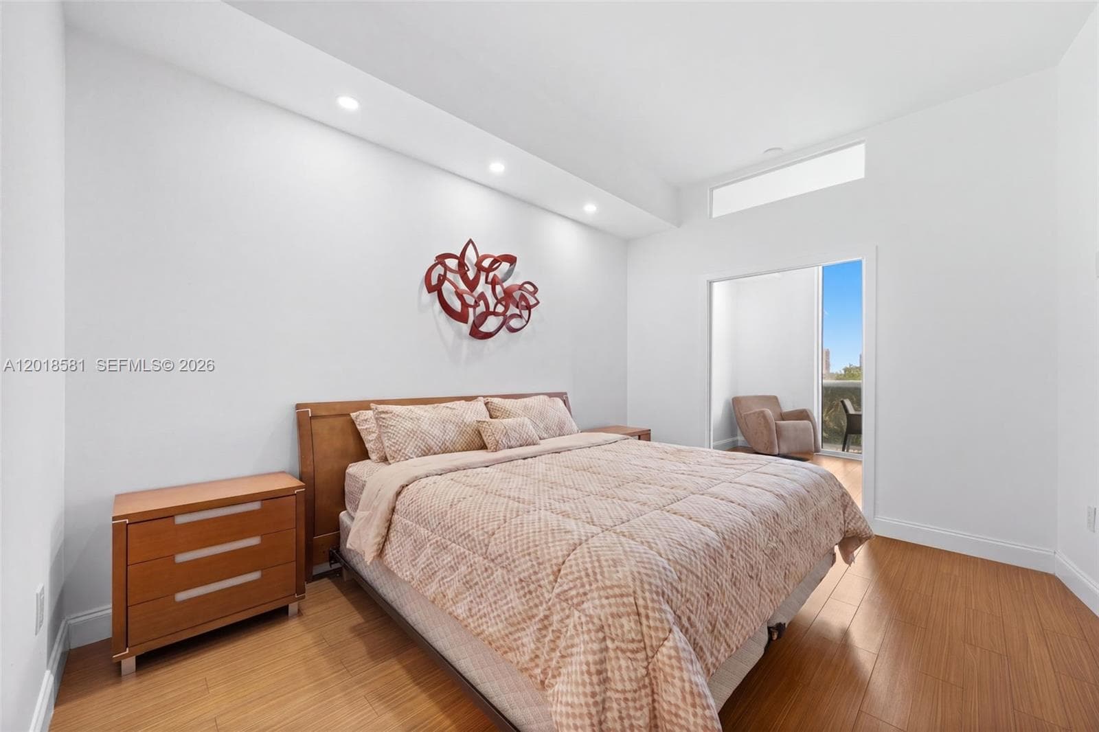 18101 Collins Ave 606 photo 24