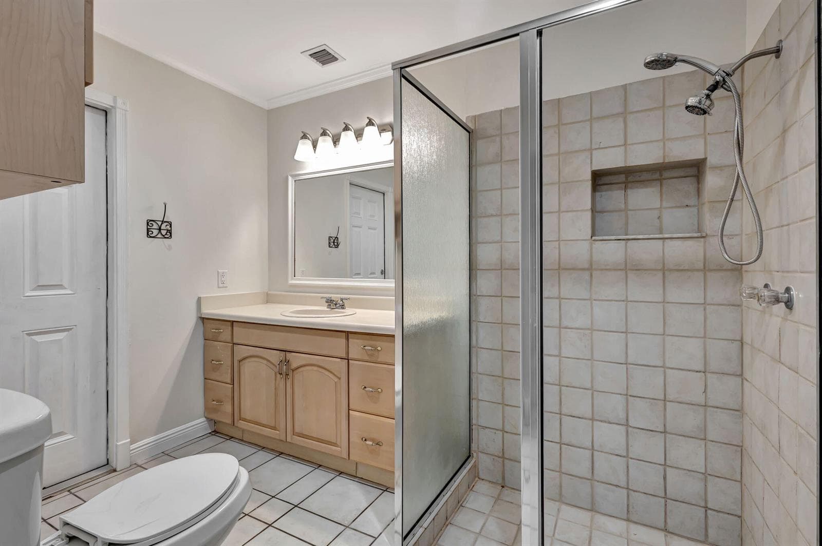 1402 Cormorant Road photo 17
