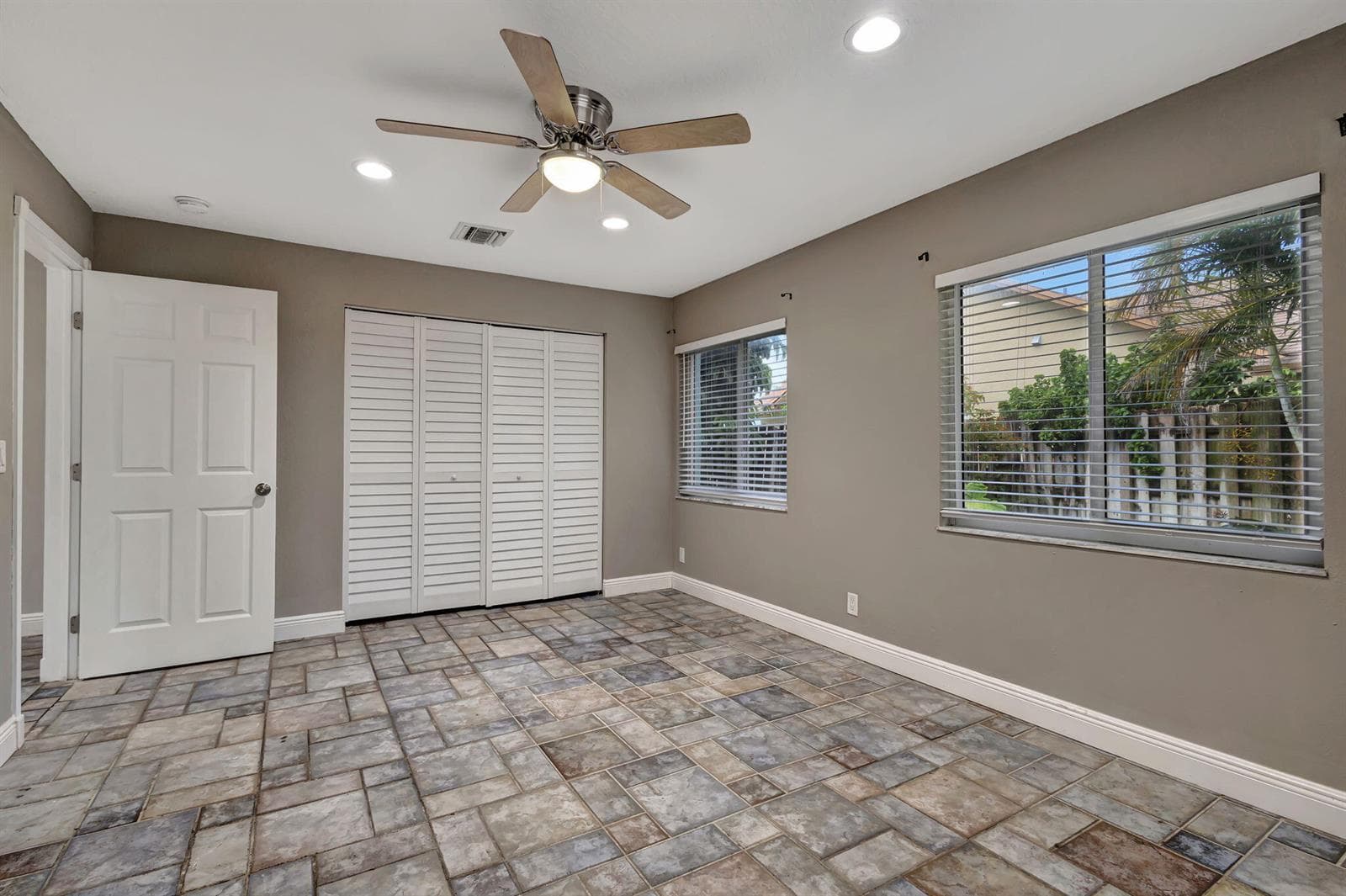 1402 Cormorant Road photo 21