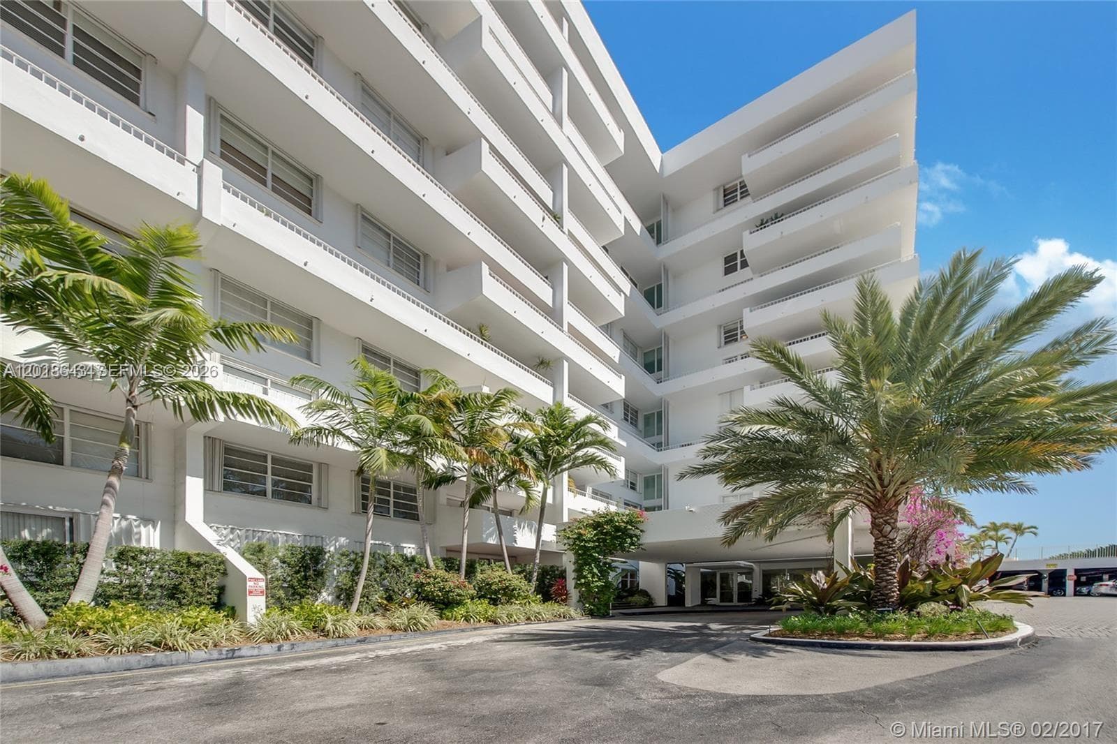 199 Ocean Lane Dr 113 photo 1