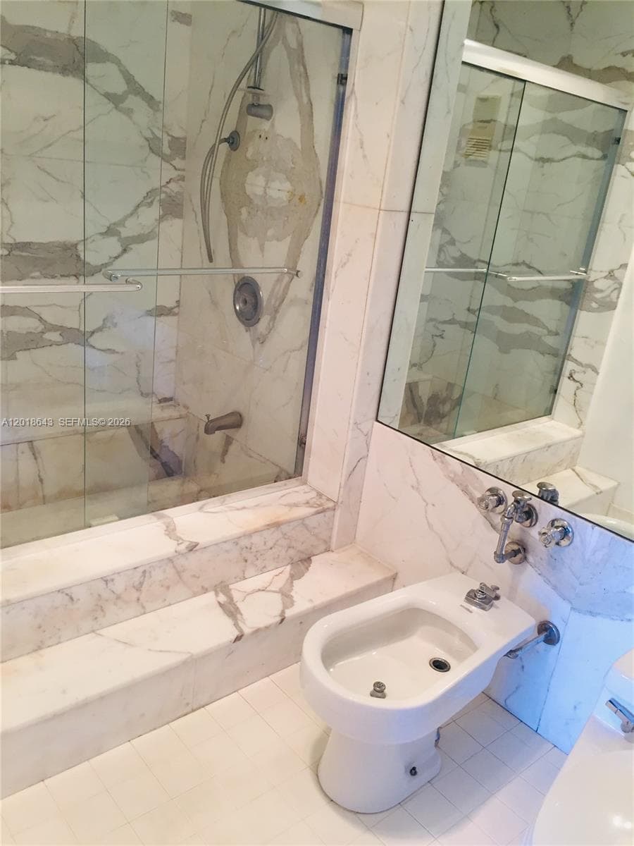 199 Ocean Lane Dr 113 photo 9