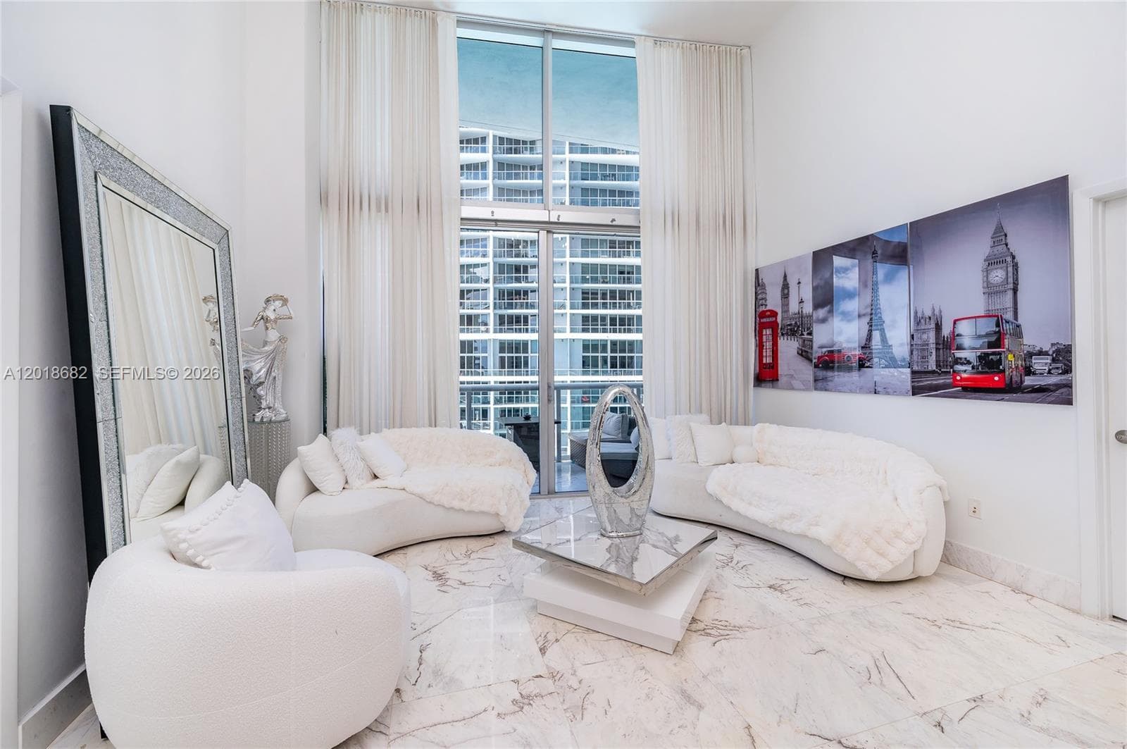 475 Brickell Ave 2209 photo 2