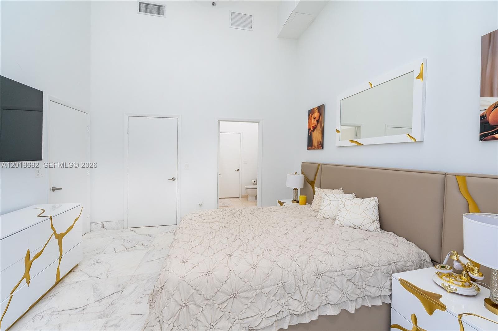 475 Brickell Ave 2209 photo 14