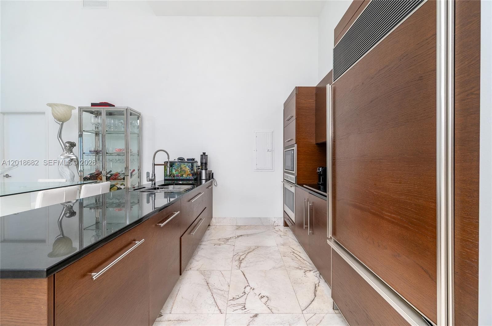 475 Brickell Ave 2209 photo 4