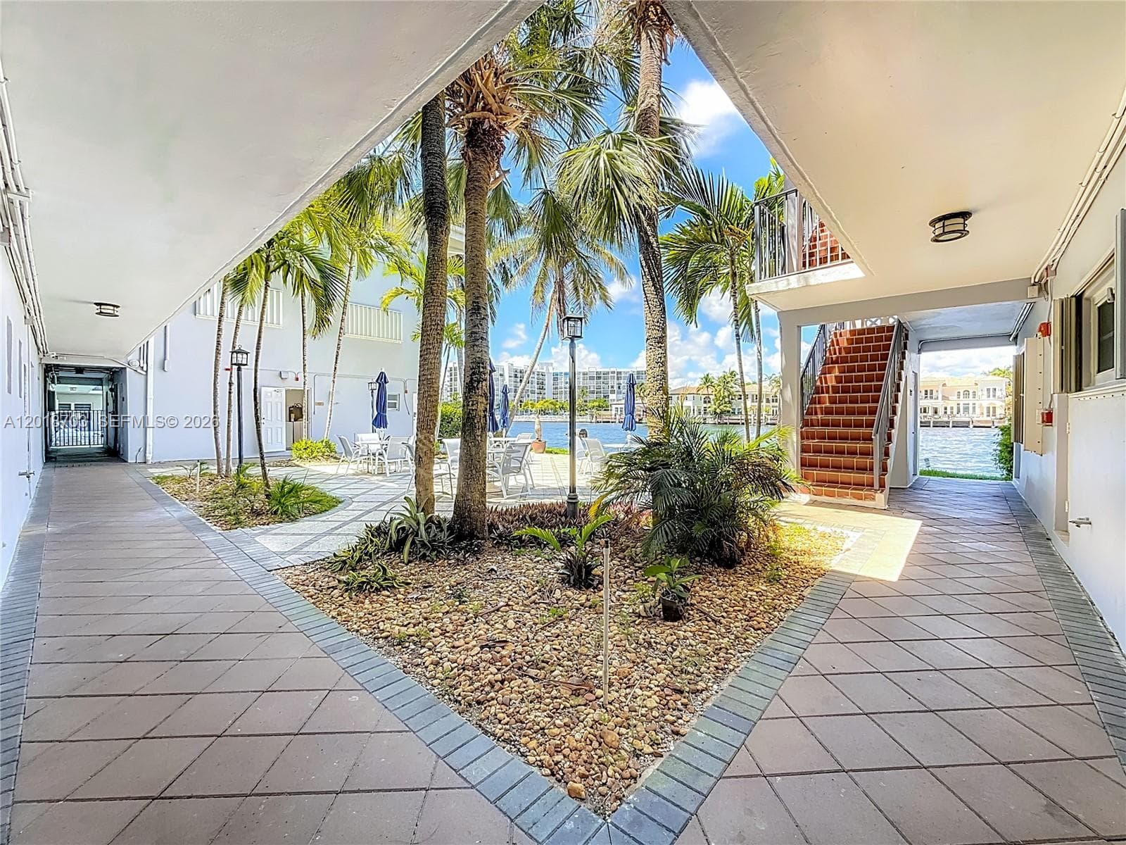 2600 S Ocean Dr S102 photo 3