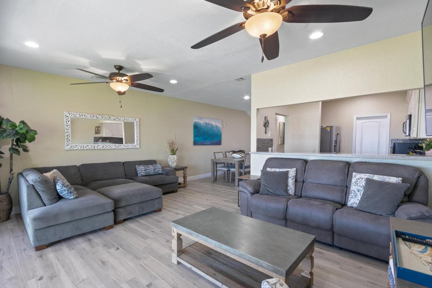 316 N Lake Drive photo 5
