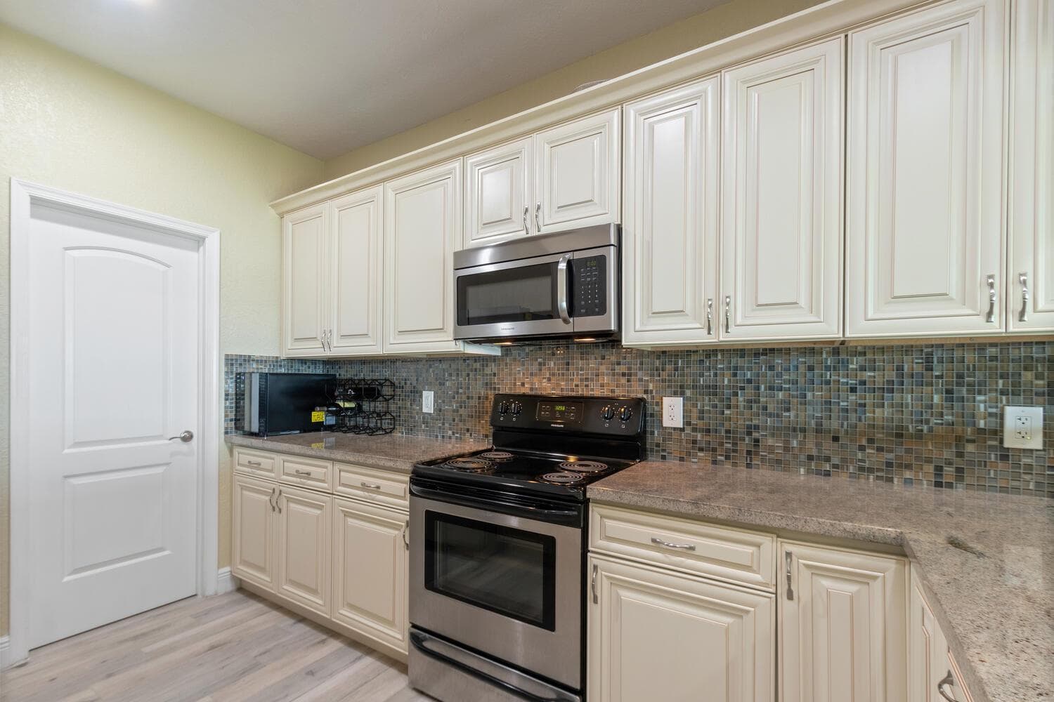 316 N Lake Drive photo 10