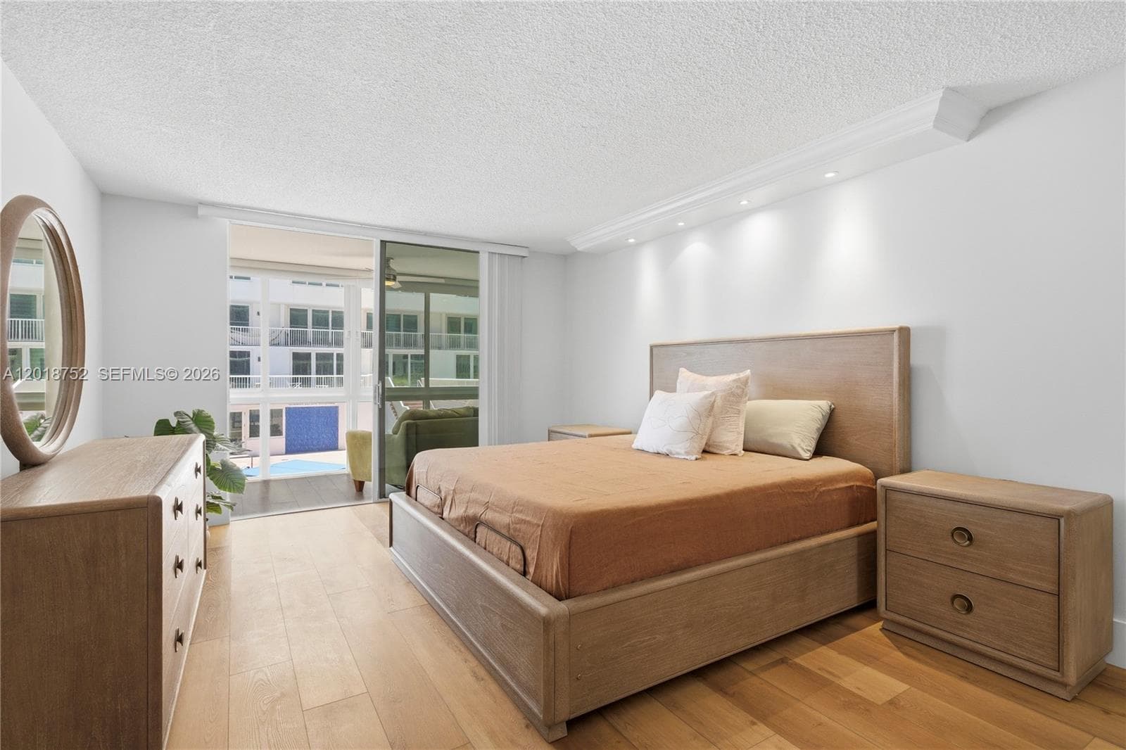 5401 Collins Ave 102 photo 11