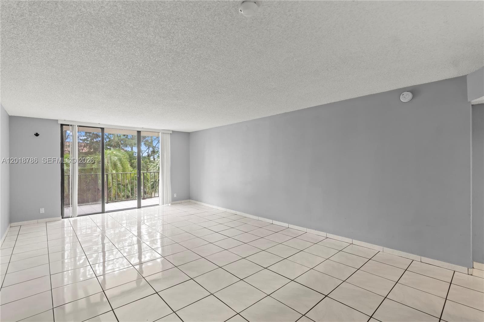 18151 31st Ct 305 photo 17