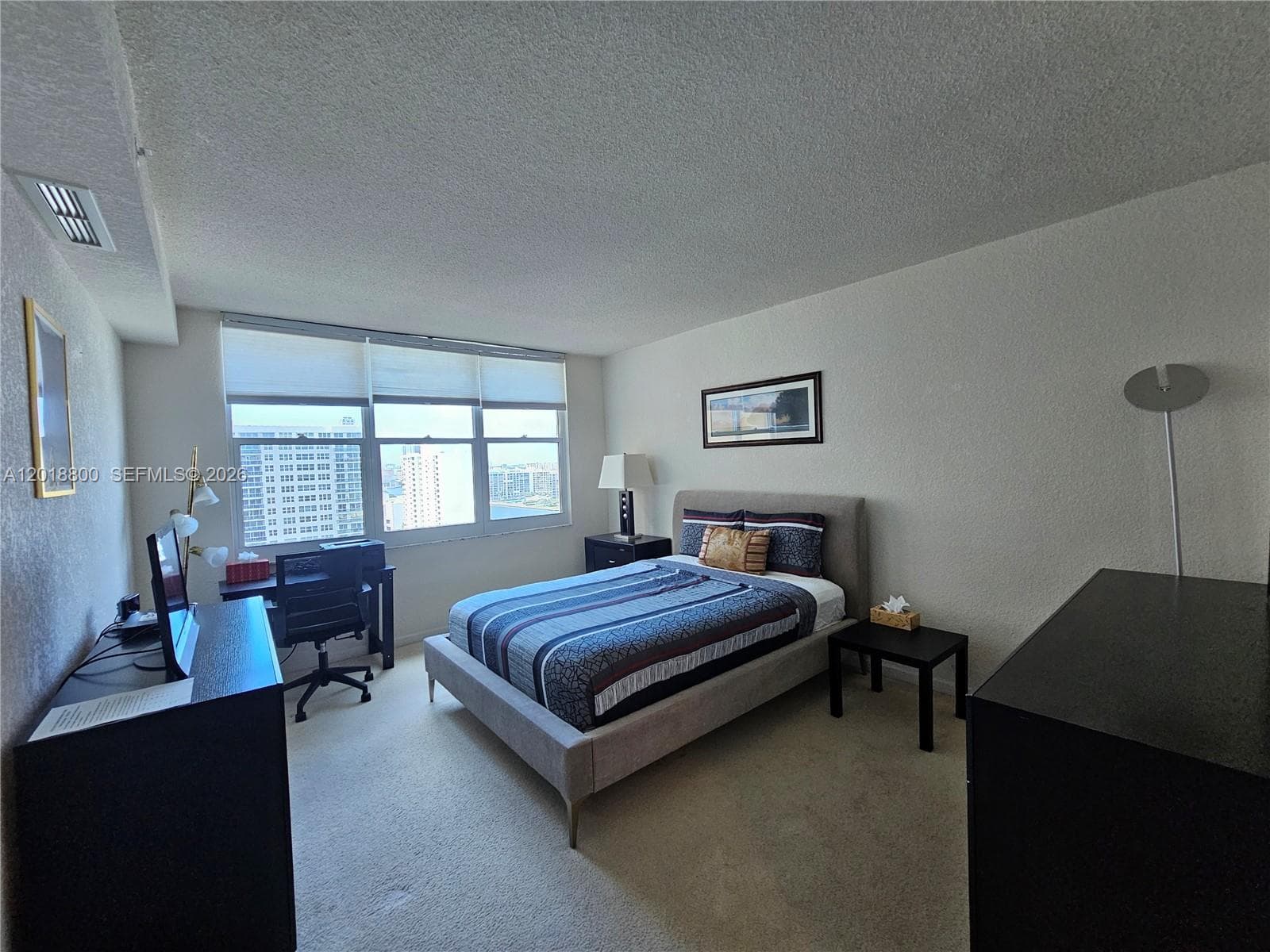 2501 OCEAN DR 1533 photo 11