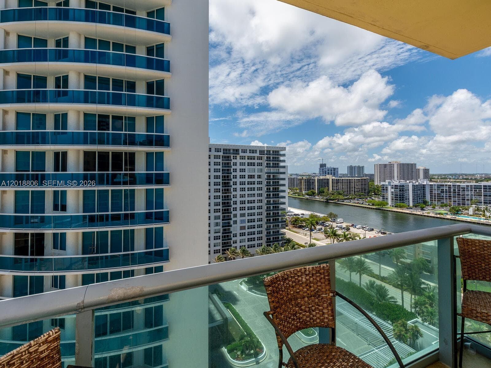 2501 Ocean Dr 1525 photo 17