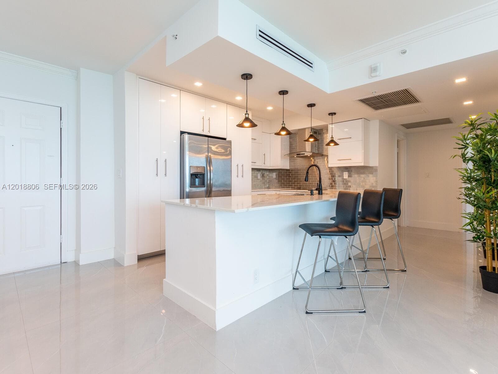 2501 Ocean Dr 1525 photo 21