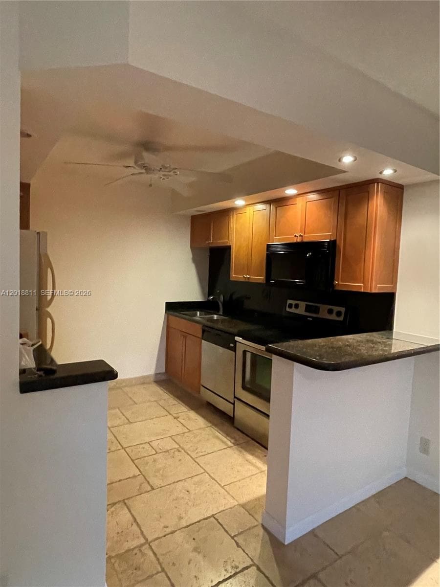 2900 30th St A-7 photo 5