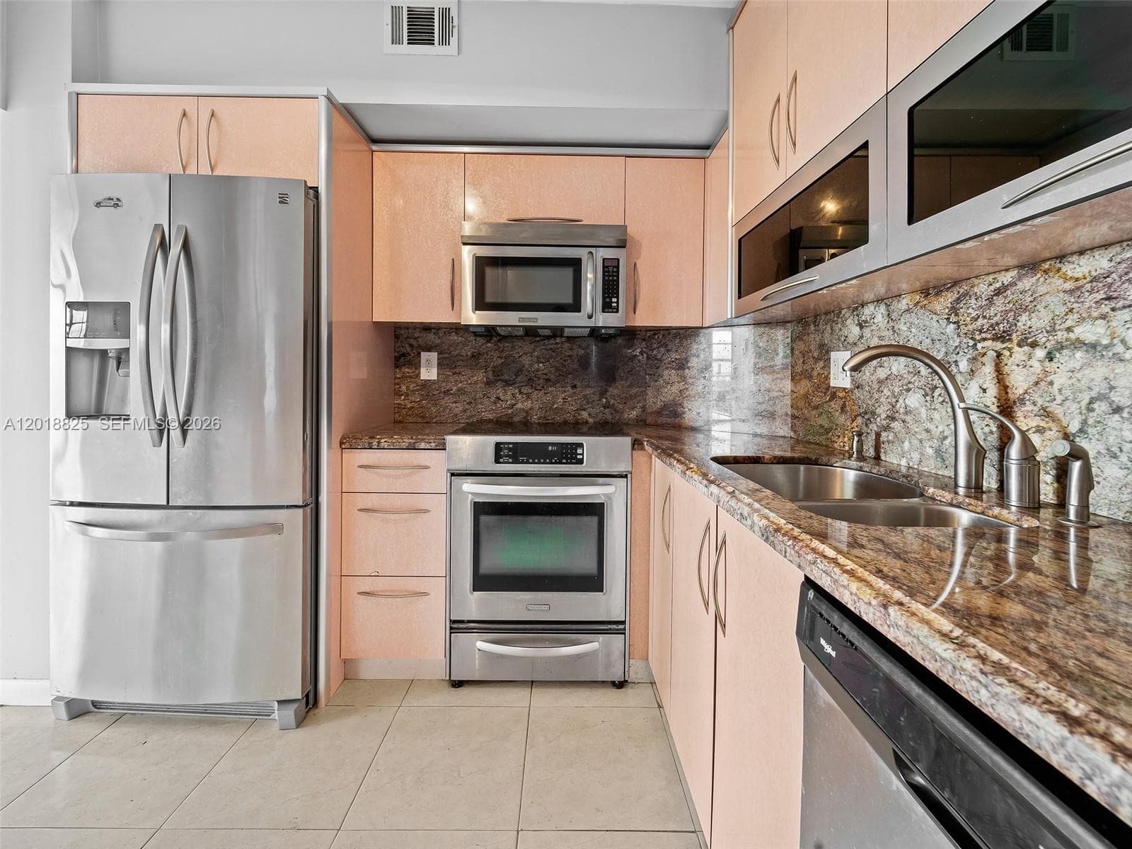 500 Bayview Dr 1421 photo 13