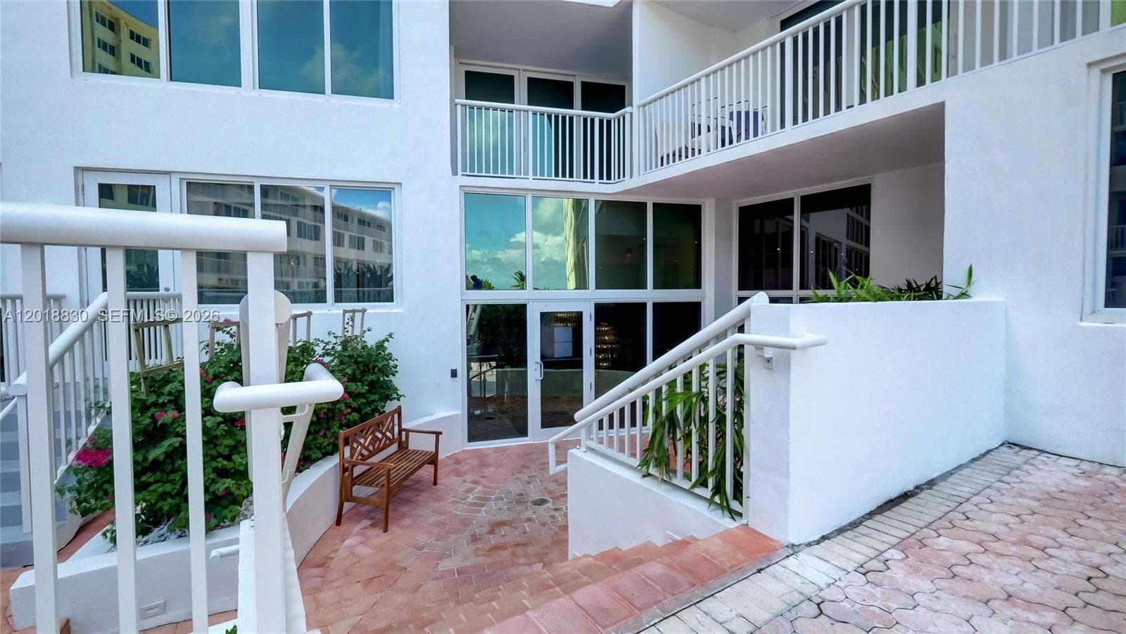 5401 Collins Ave 1126 photo 16
