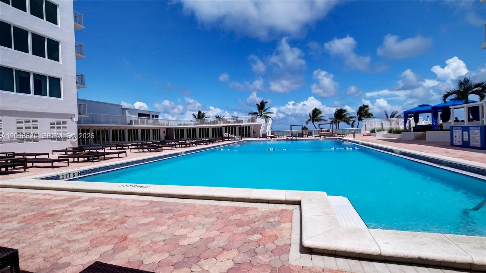 5401 Collins Ave 1126 photo 18