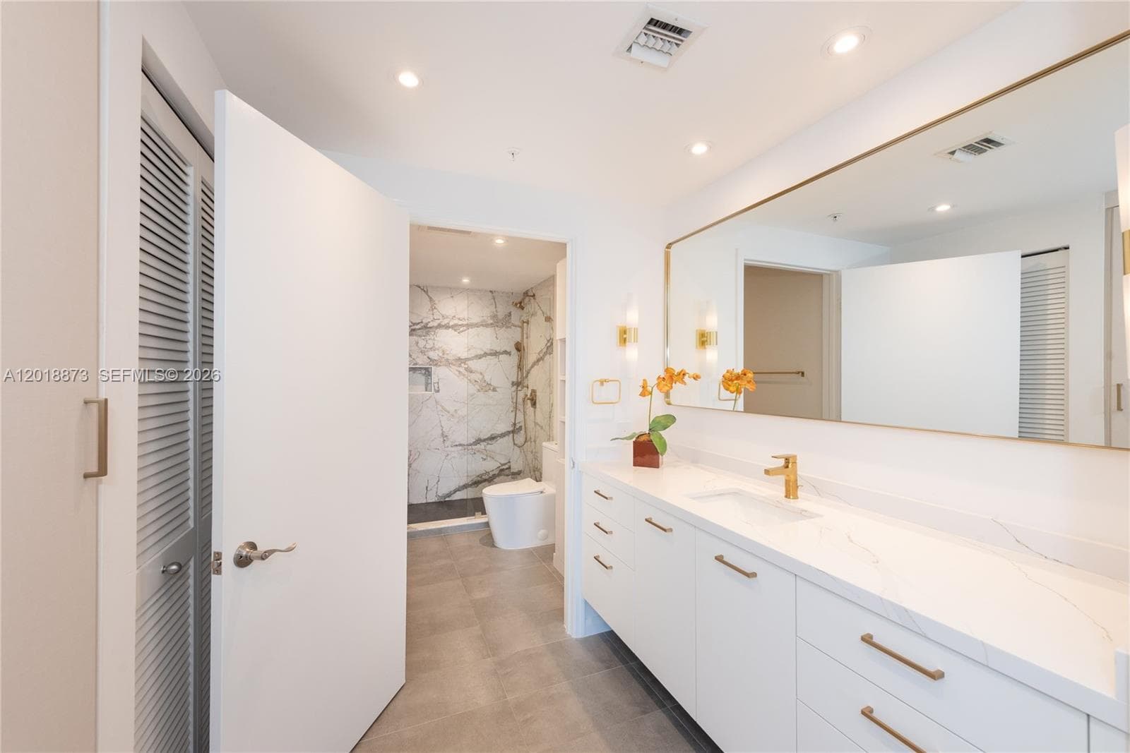 848 Brickell Key Dr 2703 photo 9