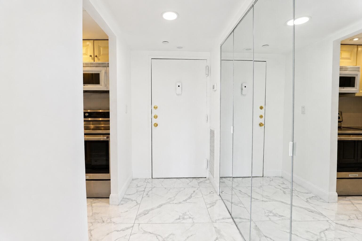 101 Briny Avenue 401 photo 7