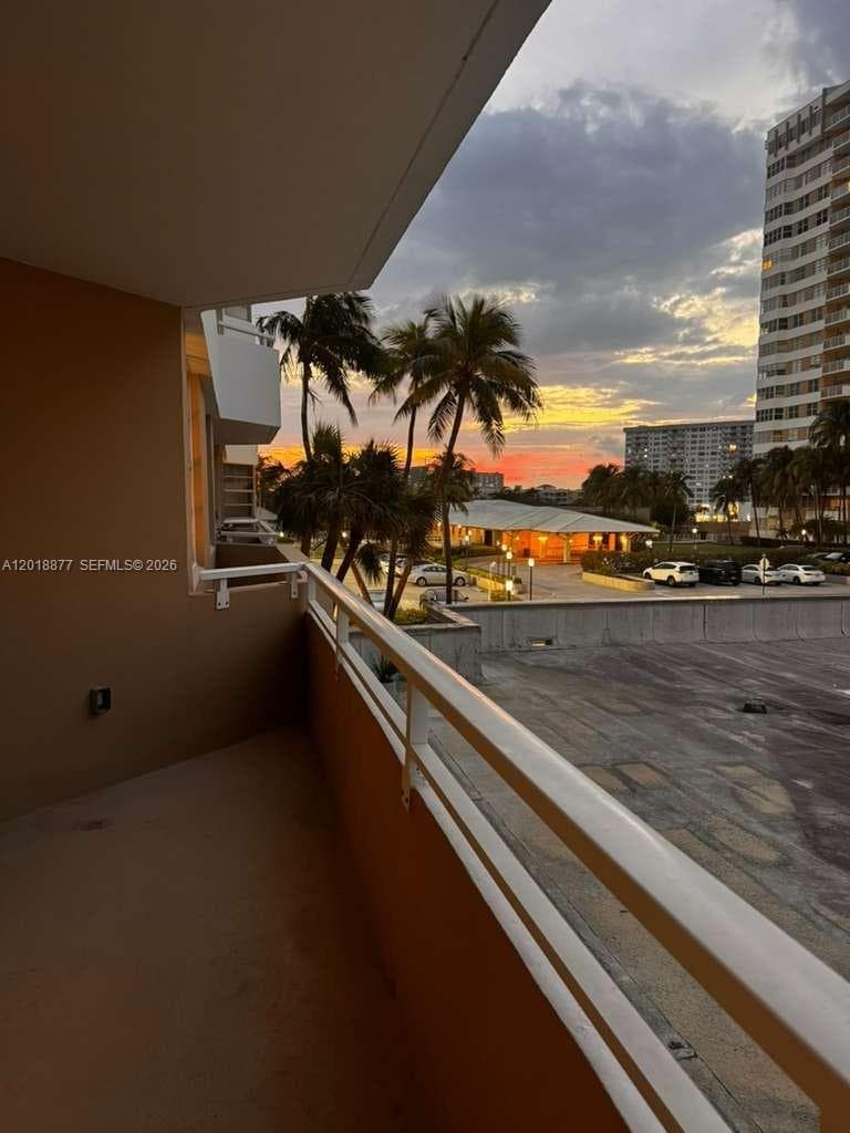 1985 Ocean Dr 2B photo 19