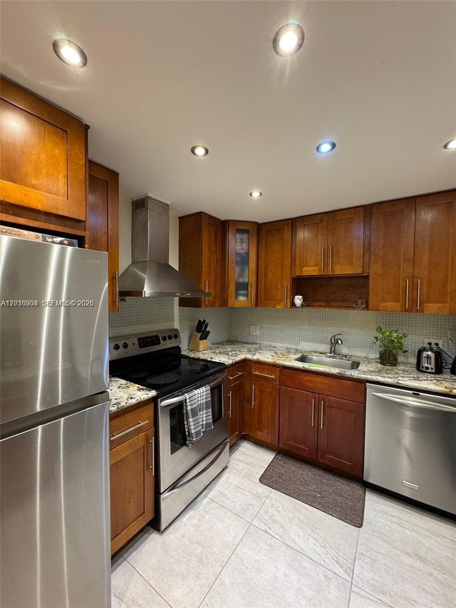 3800 Ocean Dr 1423 photo 10