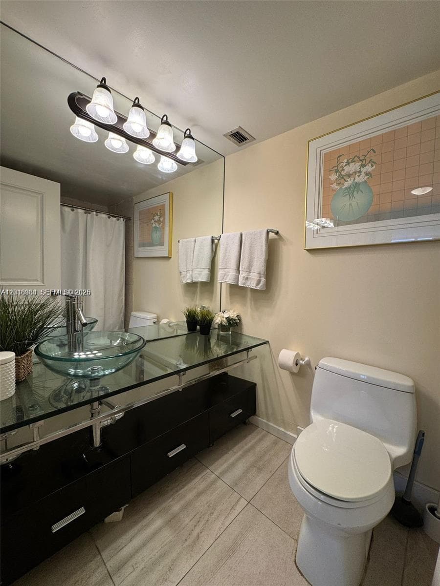 3800 Ocean Dr 1423 photo 14