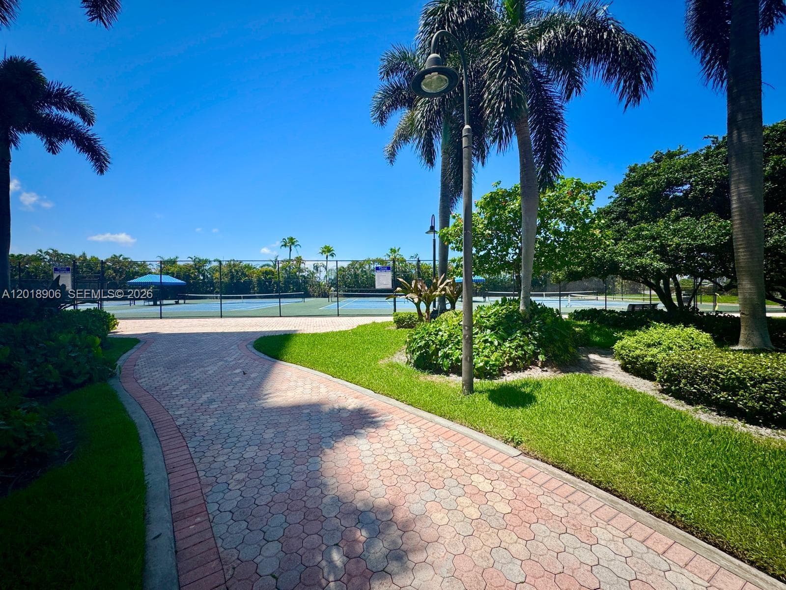 600 Three Islands Blvd 920 photo 10