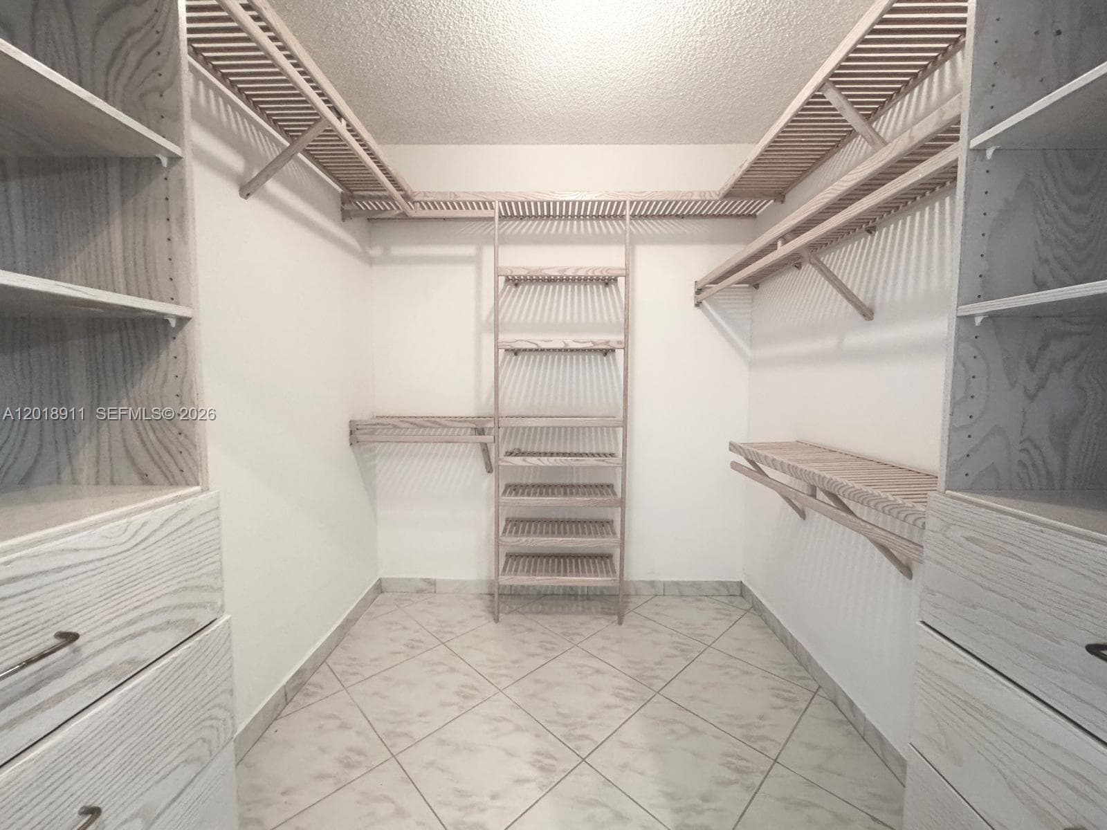 3800 Ocean Dr 1114 photo 23