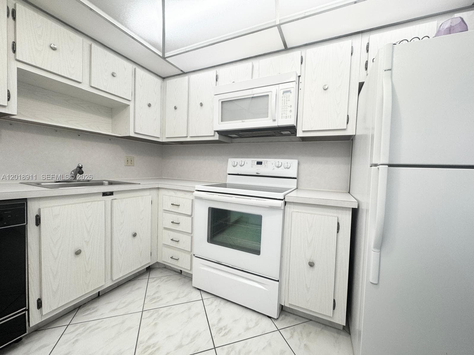 3800 Ocean Dr 1114 photo 6
