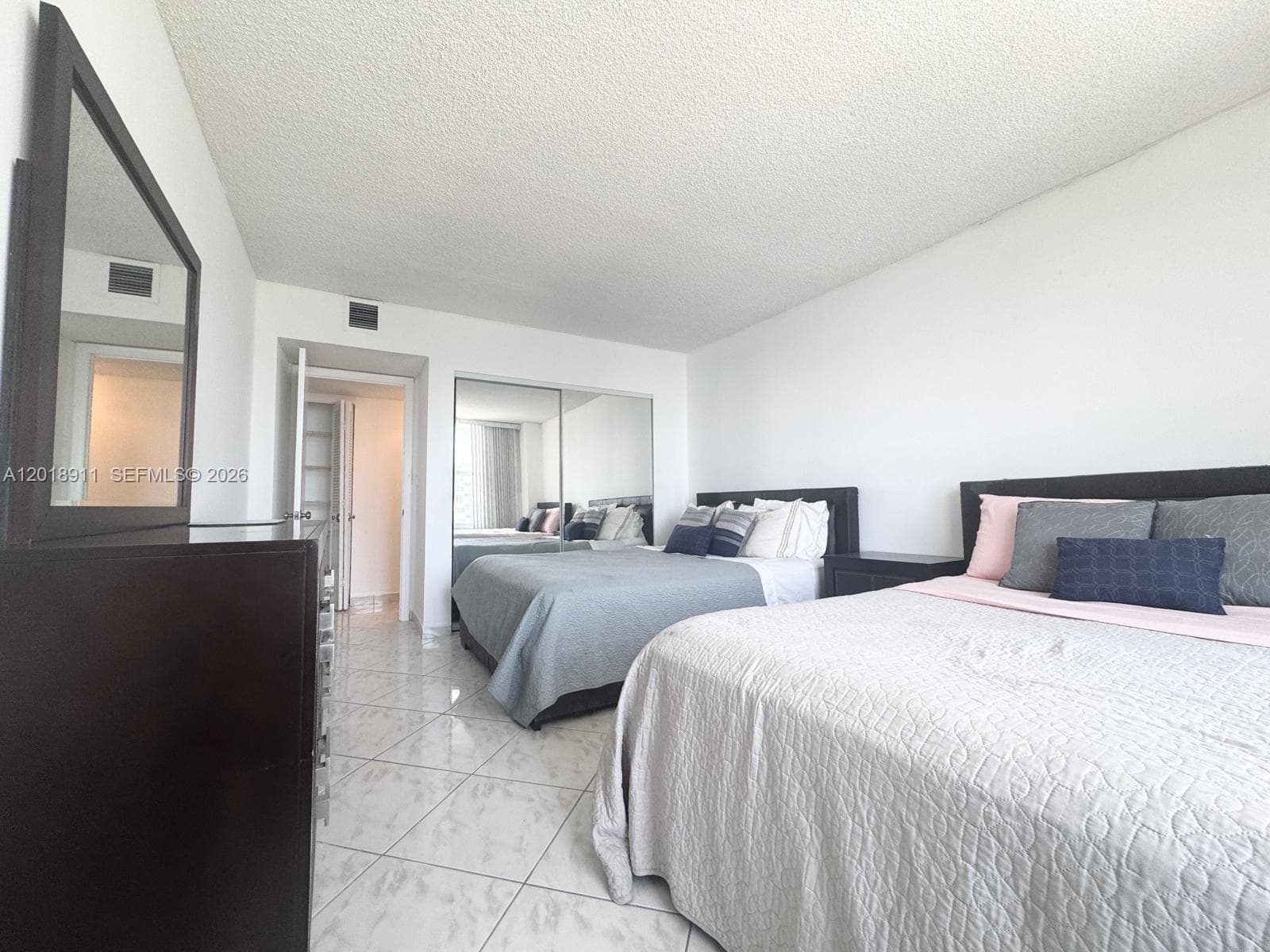 3800 Ocean Dr 1114 photo 14
