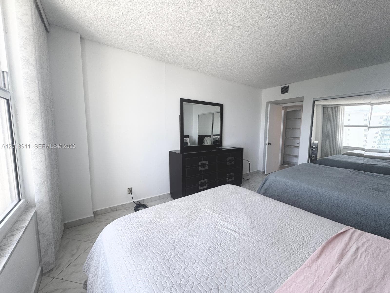 3800 Ocean Dr 1114 photo 15