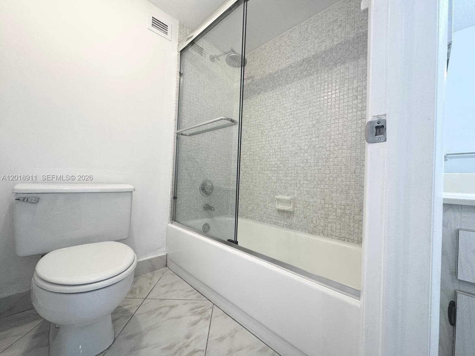 3800 Ocean Dr 1114 photo 21