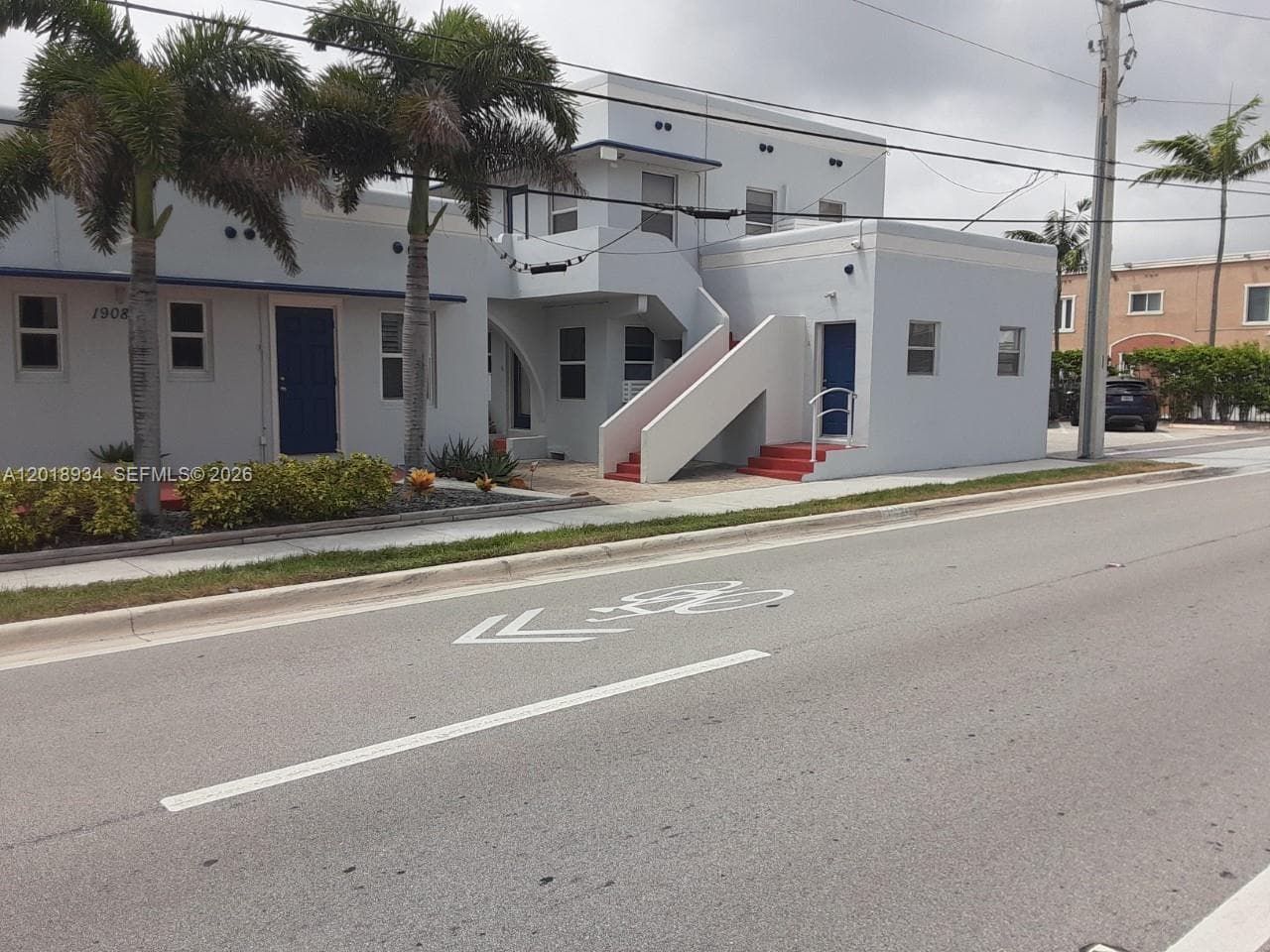 1908 Ocean Dr 3A photo 1
