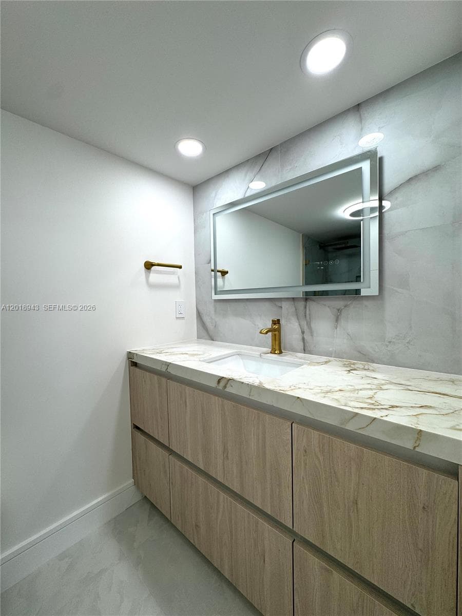 3400 Galt Ocean Dr 702S photo 13