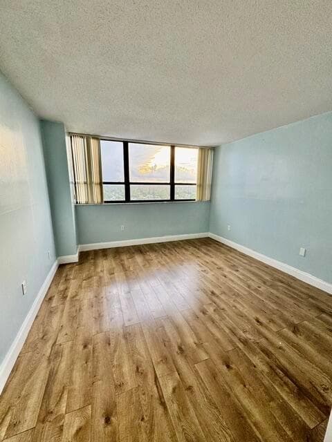 5600 N Flagler Drive 1502 photo 13